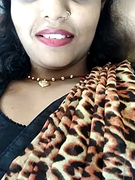 AnanyaKapoor89 online show from 09-18-25, 06:04