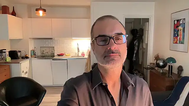 Snapshot of Milkywaymen chatting on 10-16-25, 12:17 Milkywaymen online show from 10-16-25, 12:17