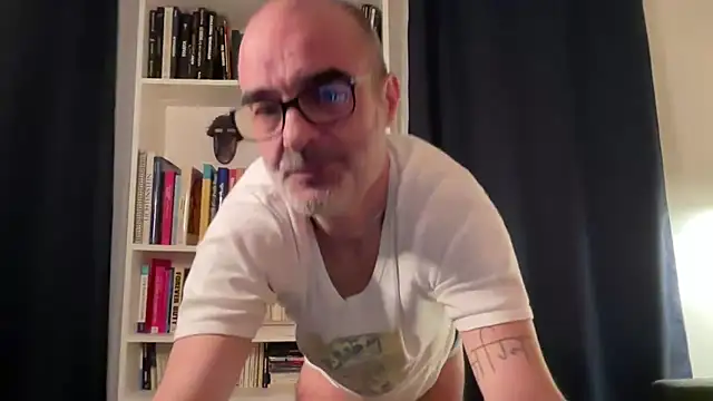 Milkywaymen online show from 04-24-26, 08:11