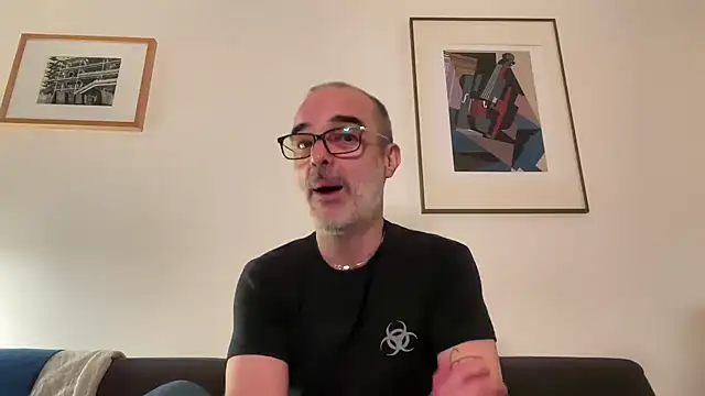 Milkywaymen online show from 04-25-26, 07:44