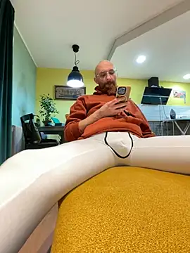 smint06 online show from 10-30-25, 04:19