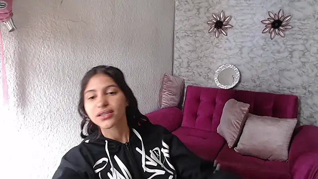Evagirl69 online show from 06-03-26, 02:33