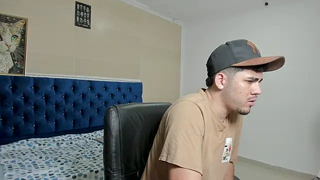 sebastian jhonson online show from 10-30-25, 02:46