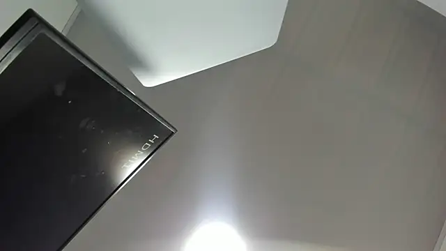 Snapshot of Vickysweeeettt chatting on 11-13-25, 09:03 Vickysweeeettt online show from 11-13-25, 09:03