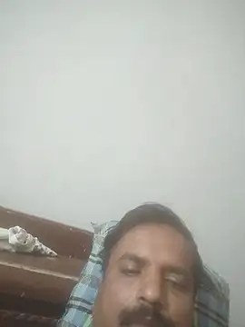 vardh033 online show from 10-26-25, 01:22