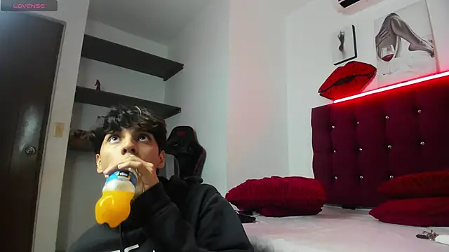 lightboy0 online show from 10-11-25, 02:59