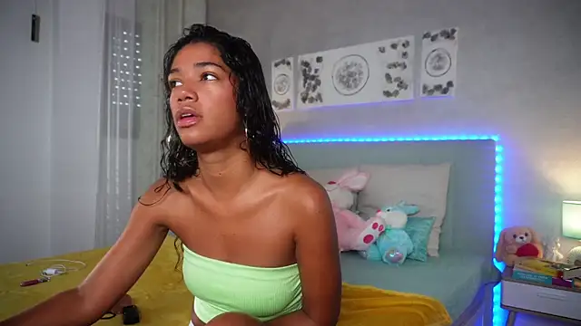 Snapshot of LibertyLust chatting on 09-15-25, 06:24 LibertyLust online show from 09-15-25, 06:24