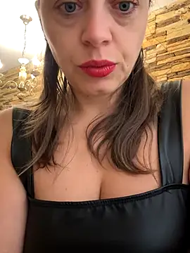 Snapshot of ladywithbigass chatting on 09-26-25, 05:00 ladywithbigass online show from 09-26-25, 05:00