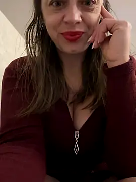 Snapshot of ladywithbigass chatting on 11-19-25, 05:51 ladywithbigass online show from 11-19-25, 05:51