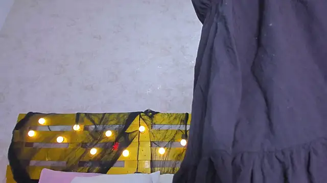 Snapshot of thalia888_ chatting on 10-30-25, 07:14 thalia888 online show from 10-30-25, 07:14