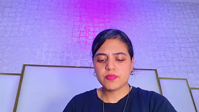 Snapshot of thalia888_ chatting on 05-27-26, 07:11 thalia888 online show from 05-27-26, 07:11