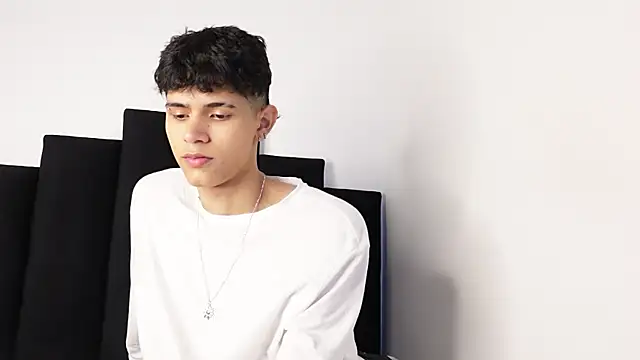 alexmark  online show from 09-30-25, 05:18