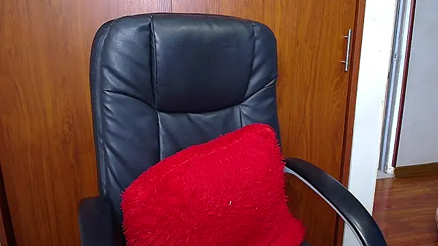 melikaronit2 online show from 12-05-25, 05:09