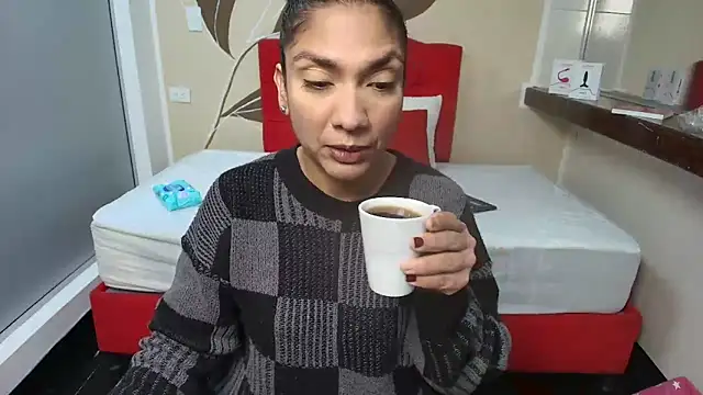 Snapshot of SexyRachel_ chatting on 09-10-25, 12:05 SexyRachel online show from 09-10-25, 12:05