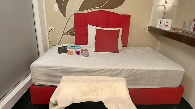 Snapshot of SexyRachel_ chatting on 09-14-25, 11:53 SexyRachel online show from 09-14-25, 11:53