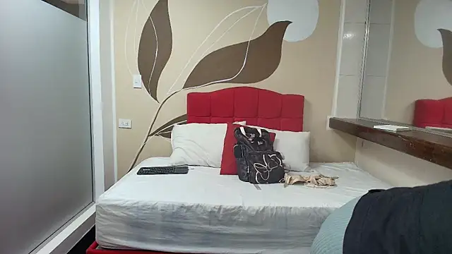 Snapshot of SexyRachel_ chatting on 09-22-25, 11:45 SexyRachel online show from 09-22-25, 11:45