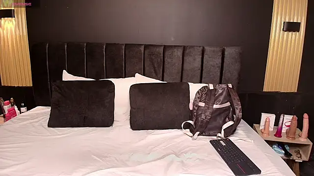 Snapshot of SexyRachel_ chatting on 09-29-25, 11:37 SexyRachel online show from 09-29-25, 11:37