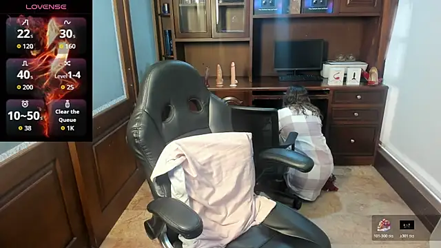 Snapshot of SexyRachel_ chatting on 10-19-25, 12:50 SexyRachel online show from 10-19-25, 12:50