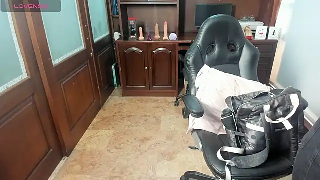 Snapshot of SexyRachel_ chatting on 10-21-25, 12:06 SexyRachel online show from 10-21-25, 12:06