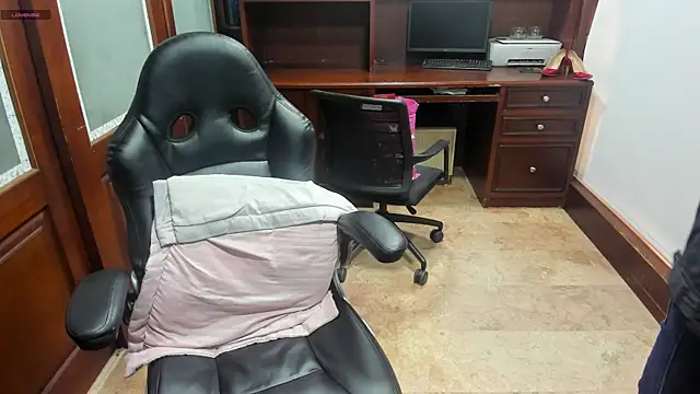 Snapshot of SexyRachel_ chatting on 10-29-25, 12:29 SexyRachel online show from 10-29-25, 12:29