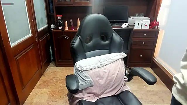 Snapshot of SexyRachel_ chatting on 11-03-25, 12:06 SexyRachel online show from 11-03-25, 12:06