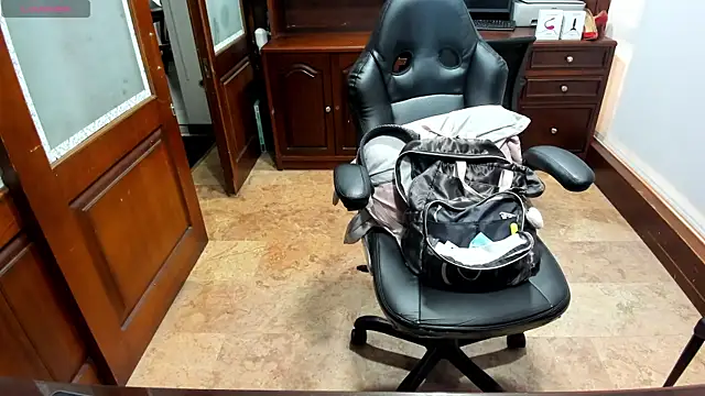 Snapshot of SexyRachel_ chatting on 11-10-25, 12:04 SexyRachel online show from 11-10-25, 12:04