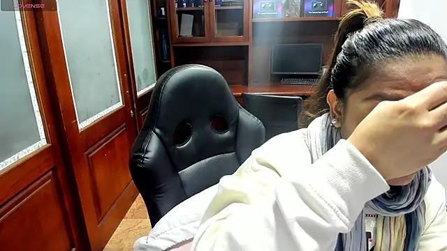 Snapshot of SexyRachel_ chatting on 11-15-25, 12:02 SexyRachel online show from 11-15-25, 12:02