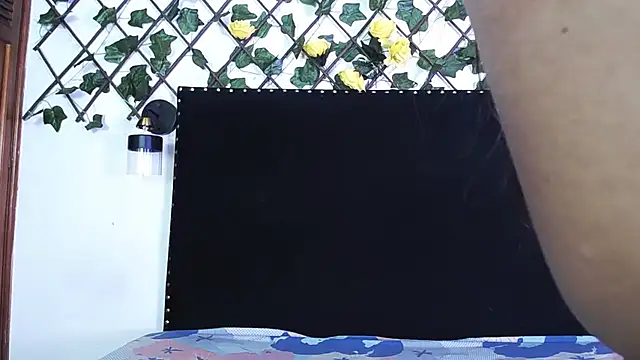 Snapshot of vyumekoper chatting on 10-25-25, 11:51 vyumekoper online show from 10-25-25, 11:51