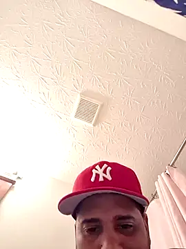 Snapshot of Danypeluche chatting on 11-09-25, 03:43 Danypeluche online show from 11-09-25, 03:43