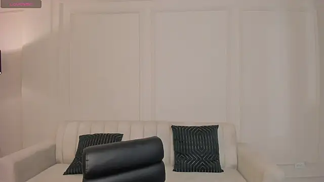 LeahNovac online show from 12-05-25, 11:19