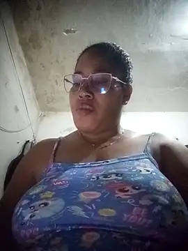 Snapshot of Big_ass_submissive chatting on 11-21-25, 12:26 Big ass submissive online show from 11-21-25, 12:26