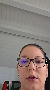 Swiss Lady online show from 11-27-25, 09:44