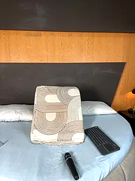 Snapshot of Alexia__cox chatting on 12-01-25, 01:32 Alexia cox online show from 12-01-25, 01:32