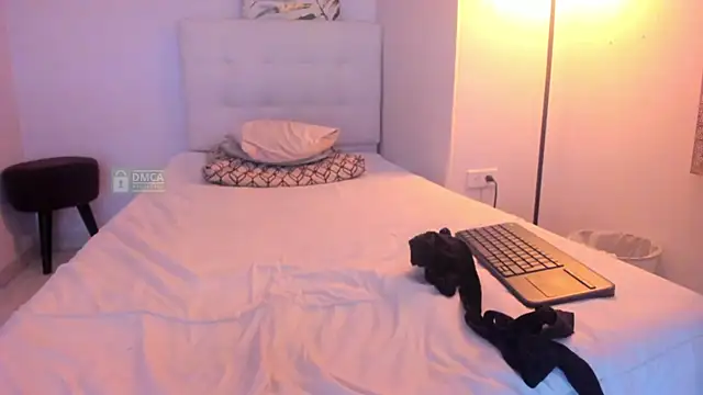 Mr Klein 69 online show from 09-11-25, 01:44