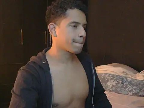 latinboybigdick online show from 10-07-25, 11:46