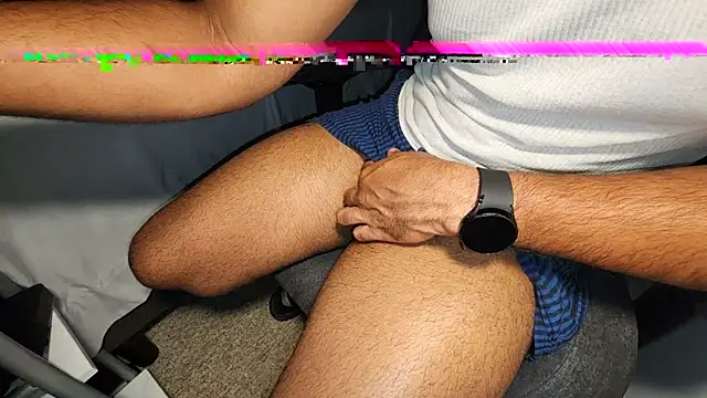 Snapshot of catt18 chatting on 09-19-25, 03:52 catt18 online show from 09-19-25, 03:52