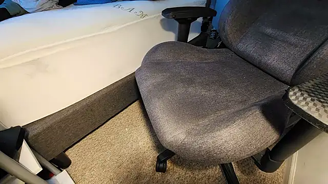 Snapshot of catt18 chatting on 10-01-25, 03:51 catt18 online show from 10-01-25, 03:51