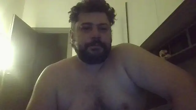 giuseppelovisi85 online show from 10-02-25, 04:52