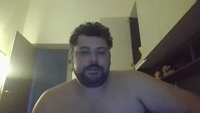 giuseppelovisi85 online show from 10-18-25, 08:04