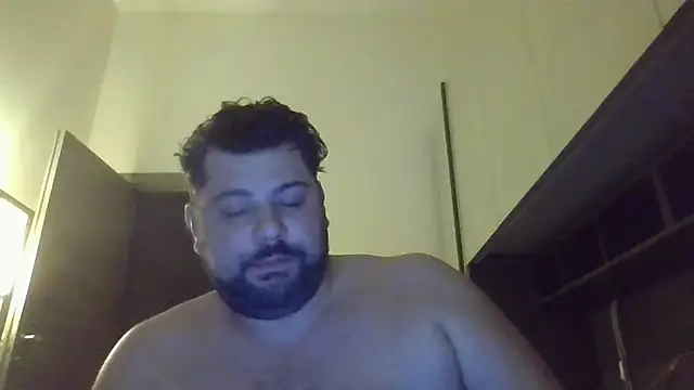 giuseppelovisi85 online show from 10-21-25, 06:19