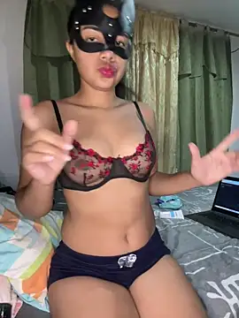 Snapshot of Kyra__Rose chatting on 11-14-25, 03:49 Kyra Rose online show from 11-14-25, 03:49