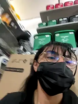 Snapshot of Kyra__Rose chatting on 11-24-25, 02:50 Kyra Rose online show from 11-24-25, 02:50