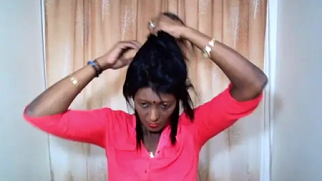 Snapshot of Indianpeaches chatting on 11-07-25, 05:29 Indianpeaches online show from 11-07-25, 05:29