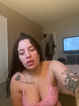 Snapshot of Victoriasteel chatting on 10-07-25, 09:50 Victoriasteel online show from 10-07-25, 09:50