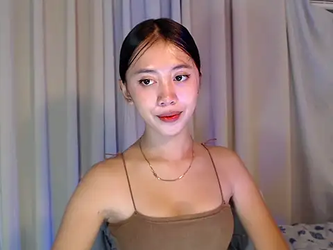 lovely kiannaHugecock online show from 09-15-25, 05:51