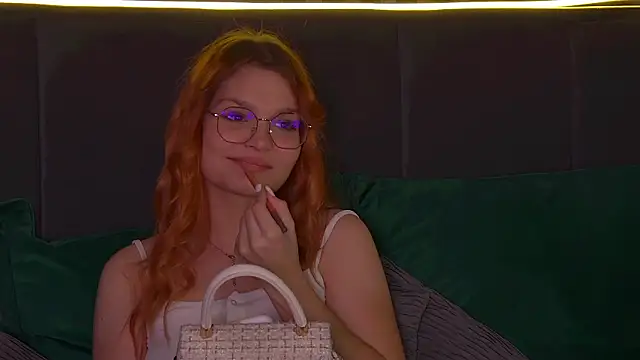 BellaMarebelle online show from 09-21-25, 04:14