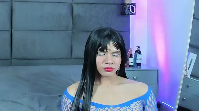 Snapshot of Slenna_Moon chatting on 11-08-25, 07:30 Slenna Moon online show from 11-08-25, 07:30