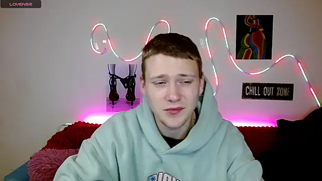 Xavier Night81 online show from 11-20-25, 01:11