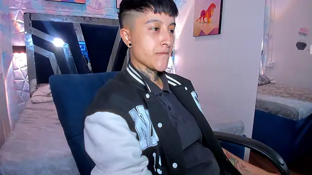 abby thommson1 online show from 10-08-25, 03:59