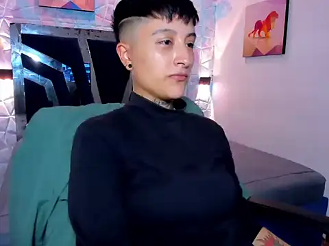 abby thommson1 online show from 10-24-25, 04:20